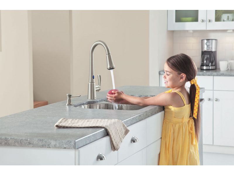 Moen Delaney pulldown kitchen faucet with MotionSense